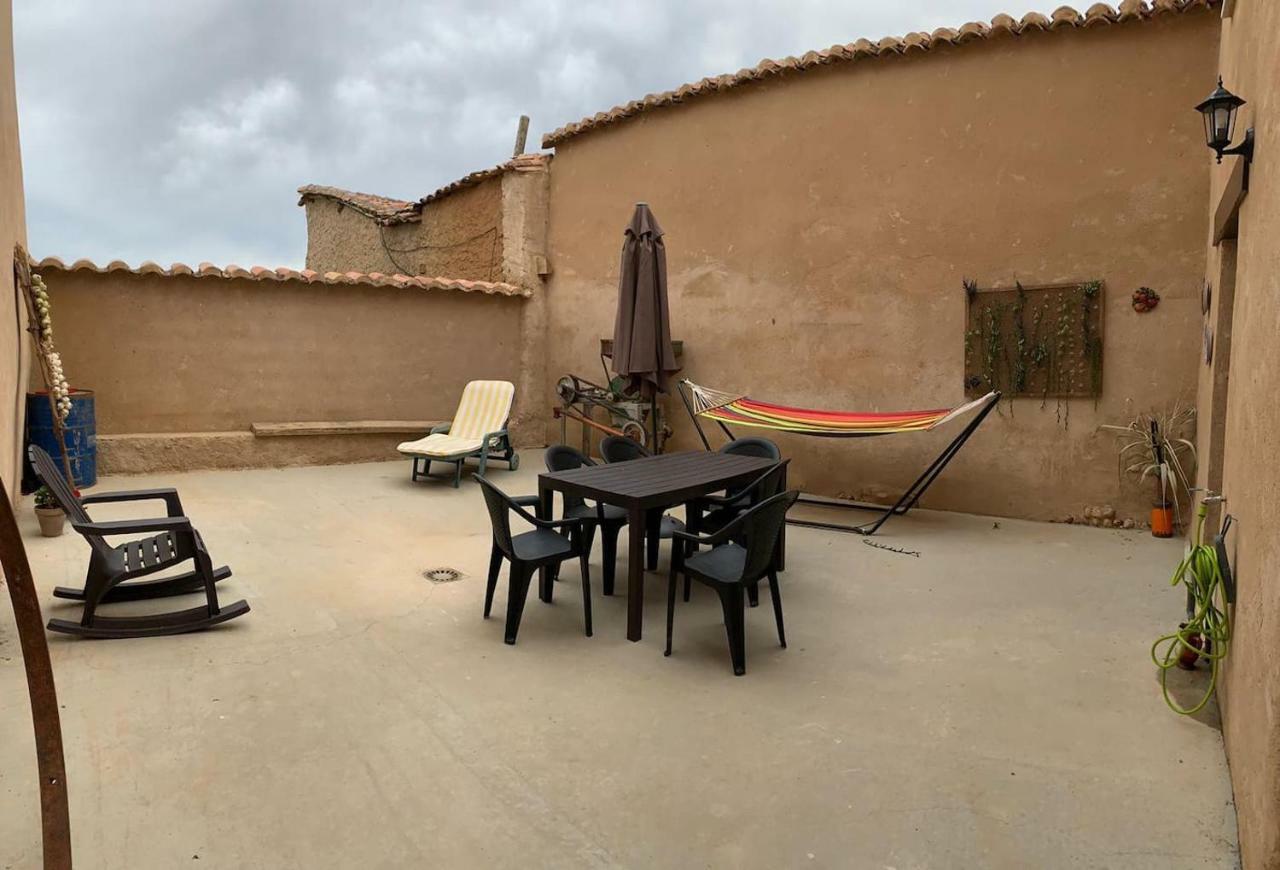 Villa El pajar de Miro Villaturiel Exterior foto